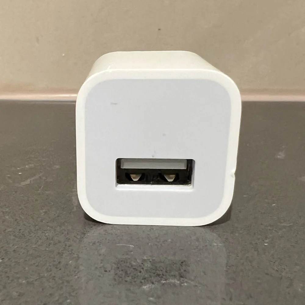 Apple USB Power Adapter Wall Charger Model A1265